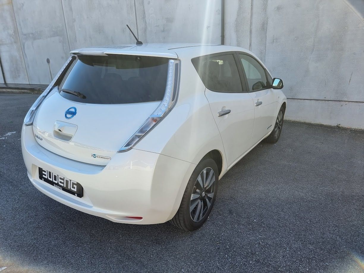 Nissan Leaf Tekna 2015р.12/12поділок 24kwh