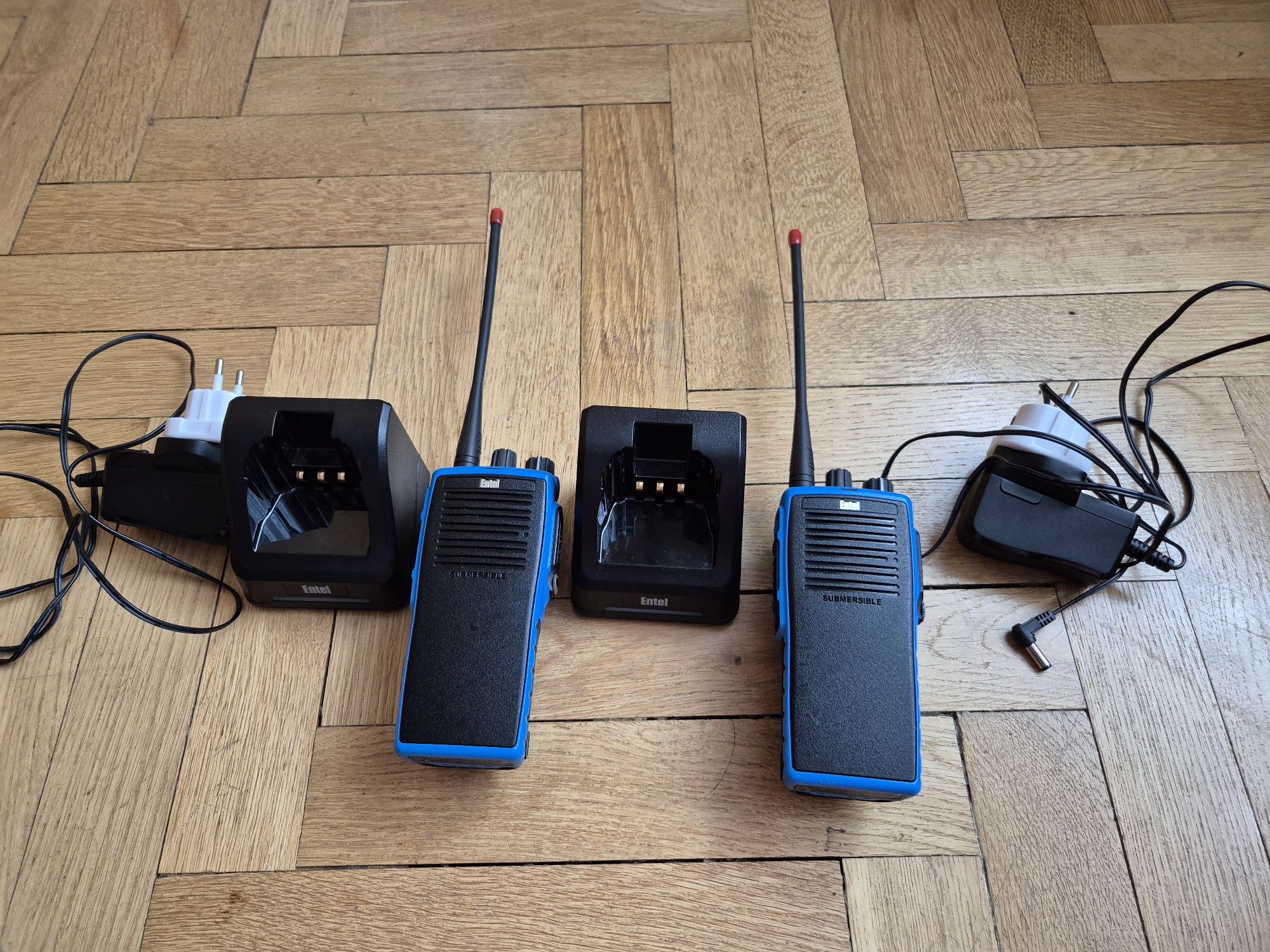 Dwa radiotelefony firmy ENTEL (DT882M) Atex