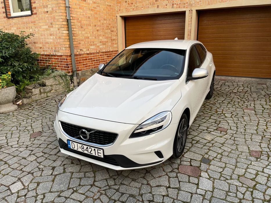 Volvo V40 2.0 D3 150 KM R-Design, 100% oryginalny i bezwypadkowy