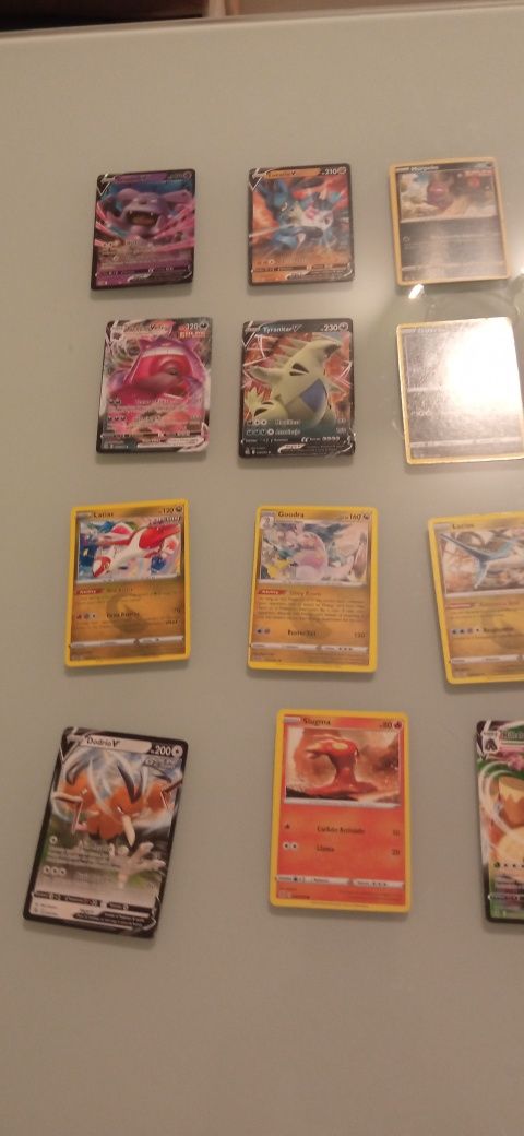 Conjunto de 25 cartas Pokémon