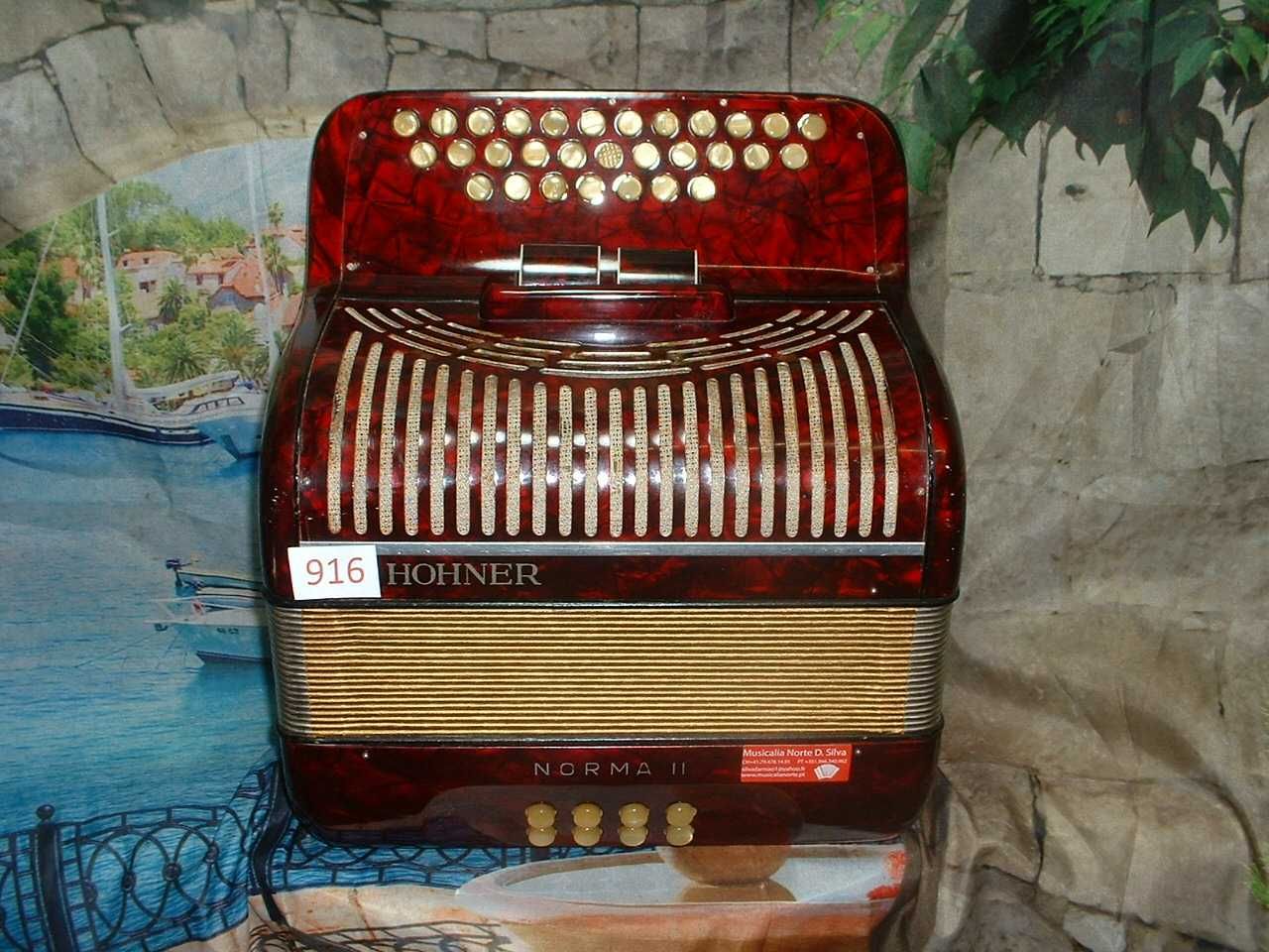 Concertina para venda N, 916
