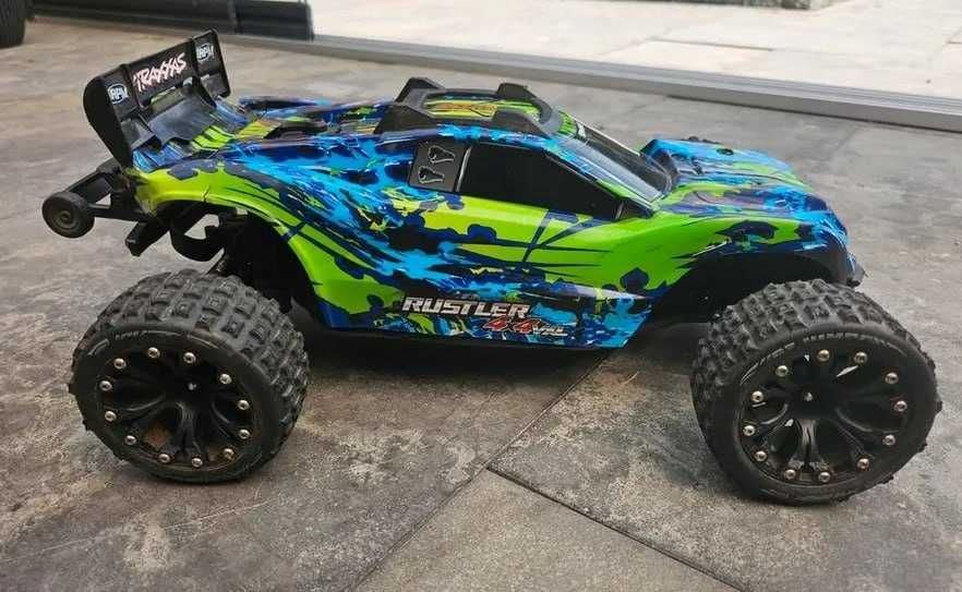 Traxxas Rustler 4x4 VXL RC Kit grande