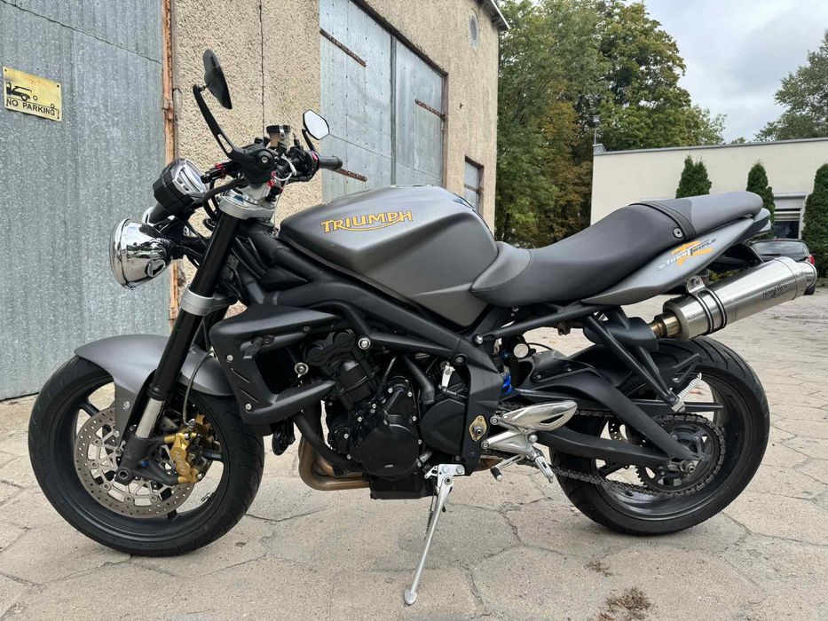 Triumph street triple 675R