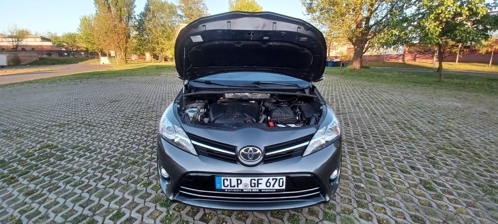 Toyota Verso 1.6 D4D EditionS 7 osób z niemiec