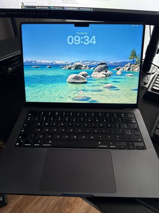 Macbook pro 2023 m3 18/512gb