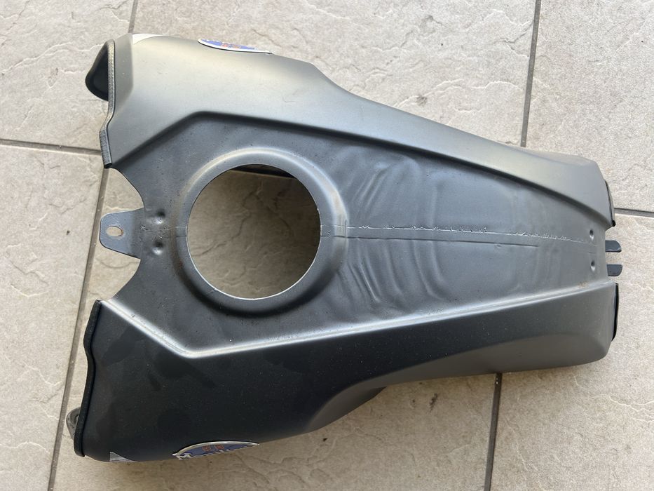 Tampa deposito mota mondial 125cc