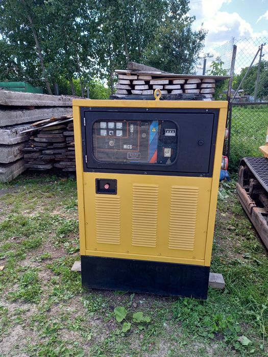 Геннратор sdmo 100kva