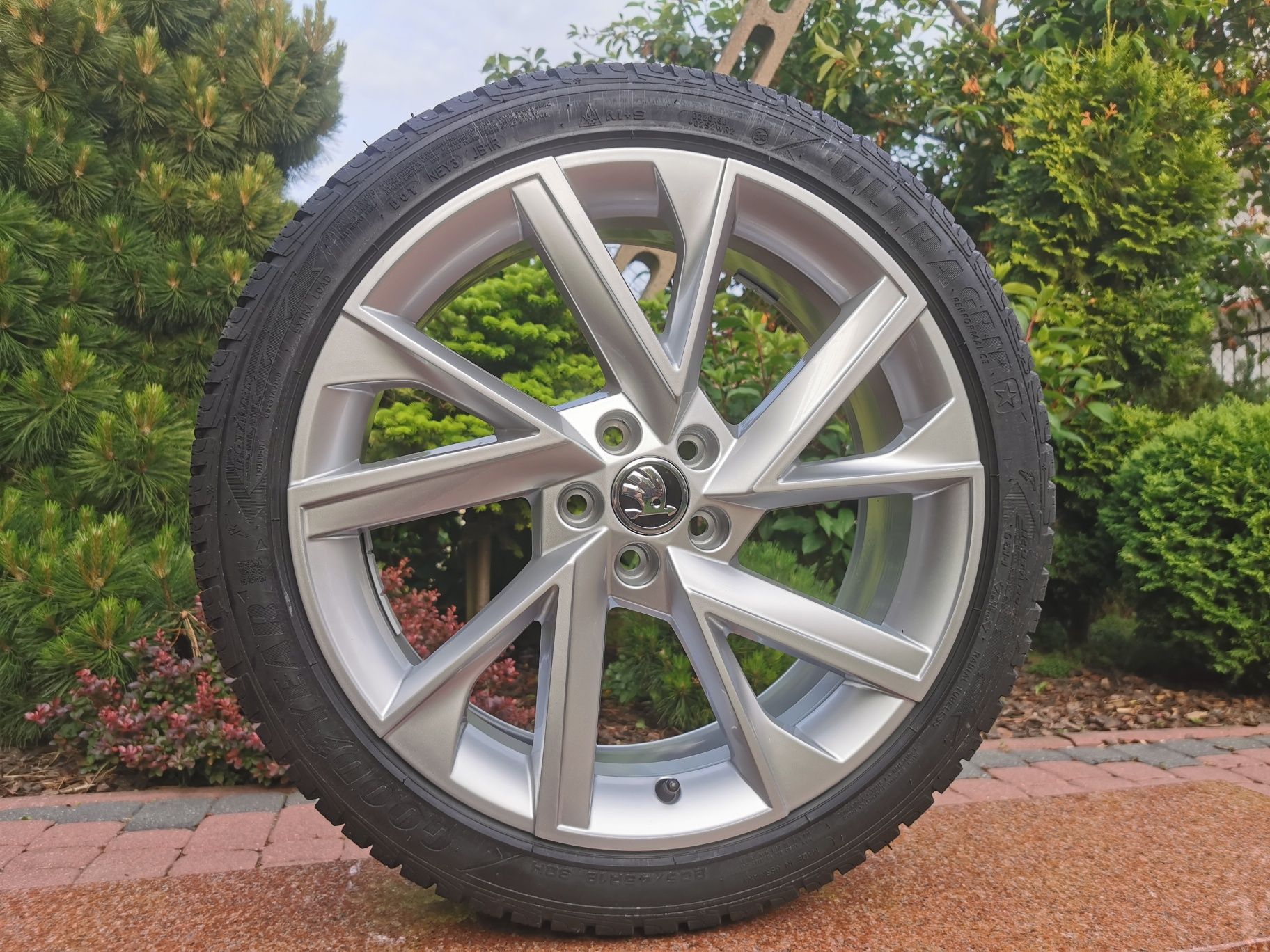 Fabrycznie NOWE Koła 205/45R18 Skoda Kamiq Scala Fabia a VW Goodyear 5