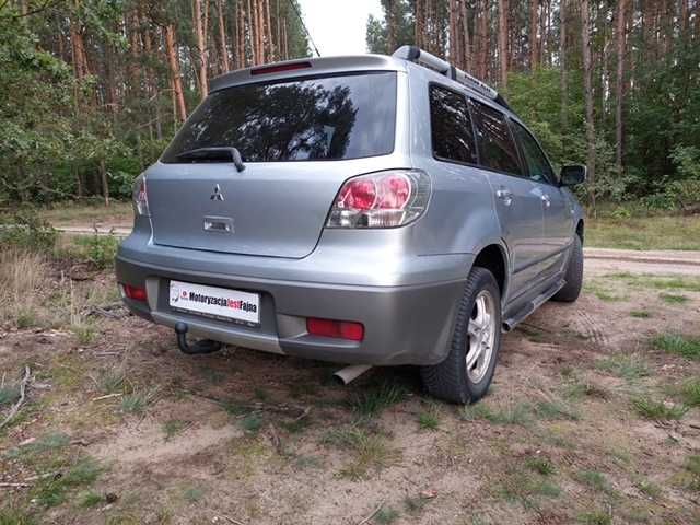 Mitsubishi Outlander stały napęd 4x4