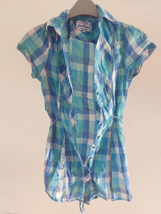 Koszula w kratę z krótkimi rękawami