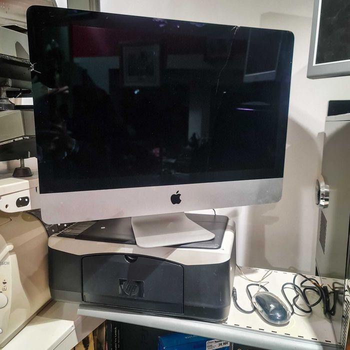 iMac 21.5″– Intel i5 • 8GB RAM • 1TB HDD •macOS Catalina