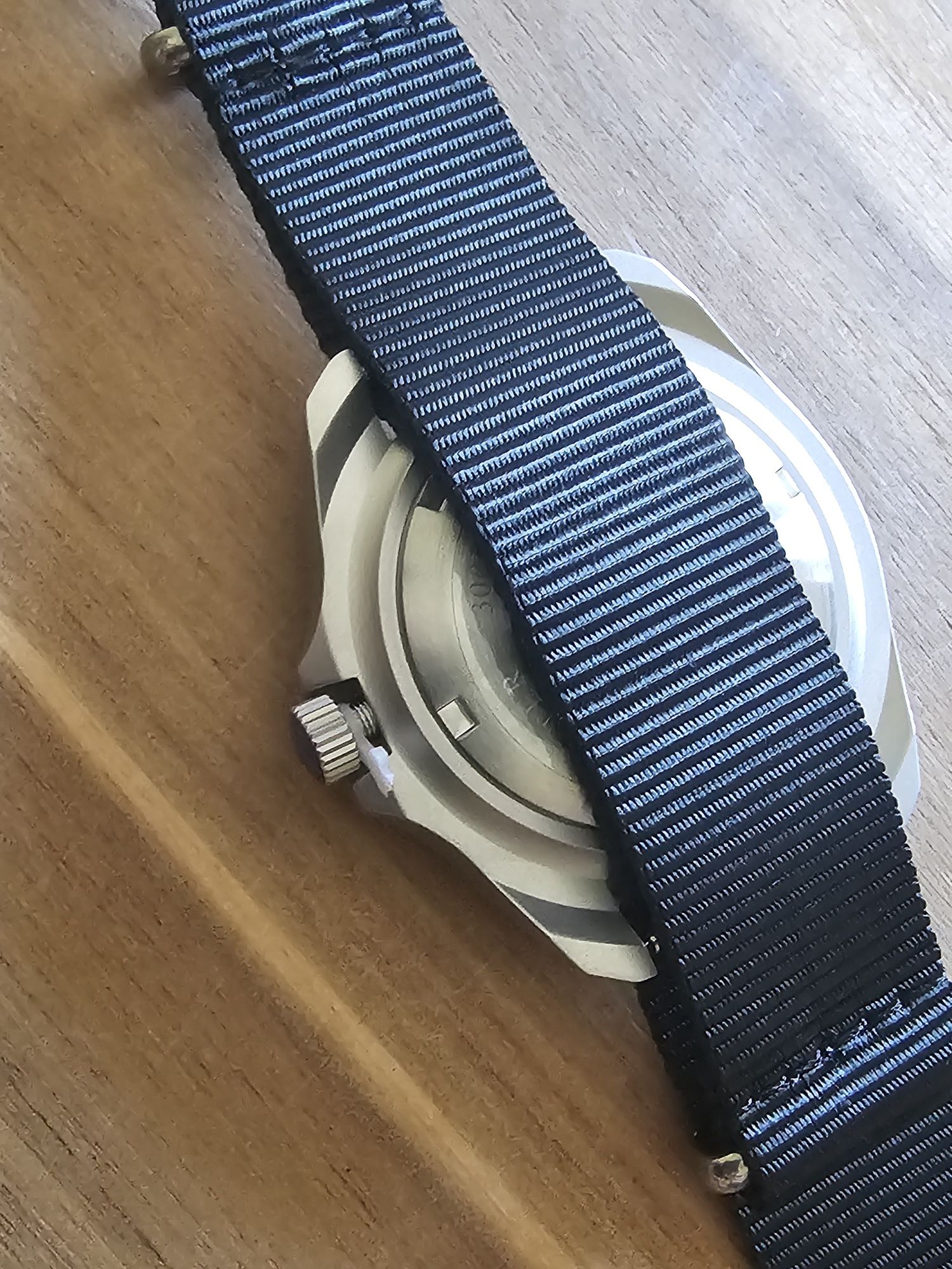 Diver QIMEI, szafir, Wr300m, qwarc Seiko