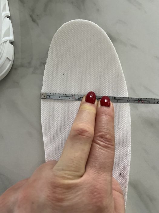 Легкі чоловічі кросівки р. 44