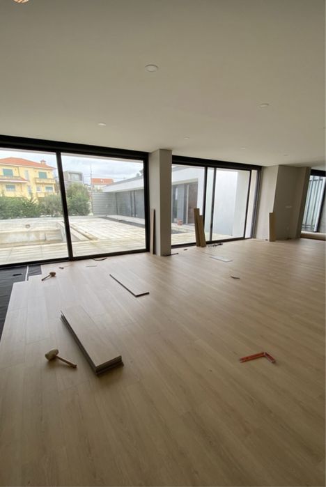 Colocacao de piso flutuante e serviços de taqueiro
