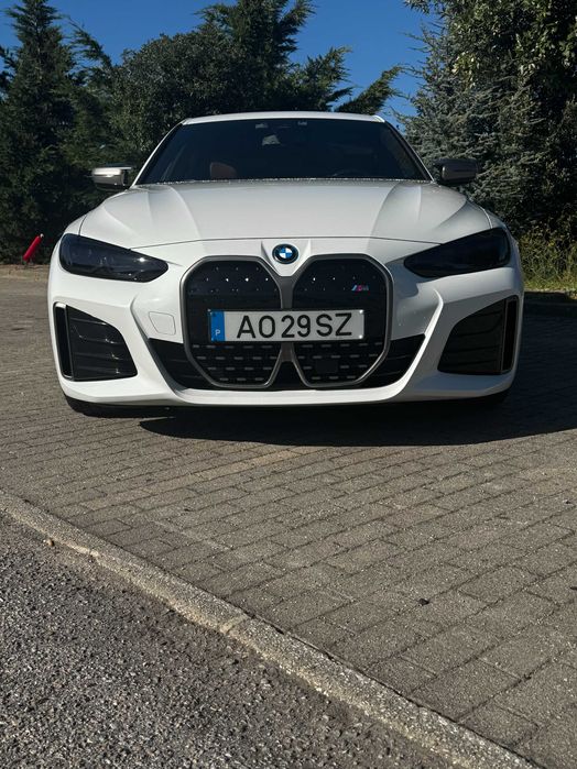 Vendo BMW i4 M50 nacional em estado imaculado IVA dedutível