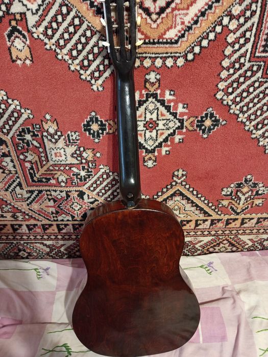 Гітара 3/4 класична на 6 струн, нейлонові струнив гарному стані