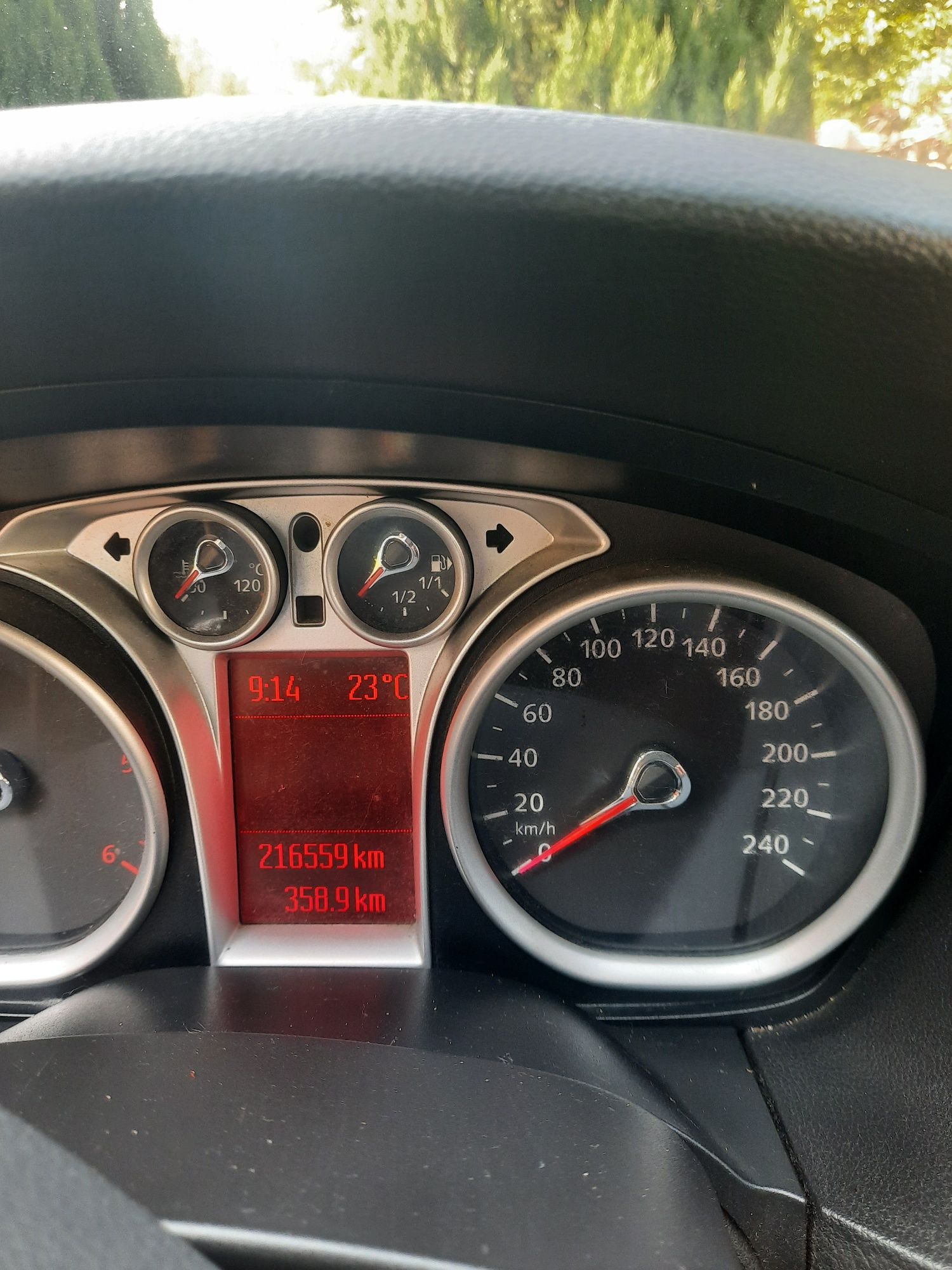 Продам власний автомобіль Ford focus 2010