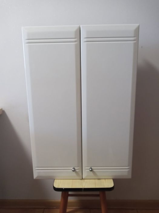 Szafka wisząca biała