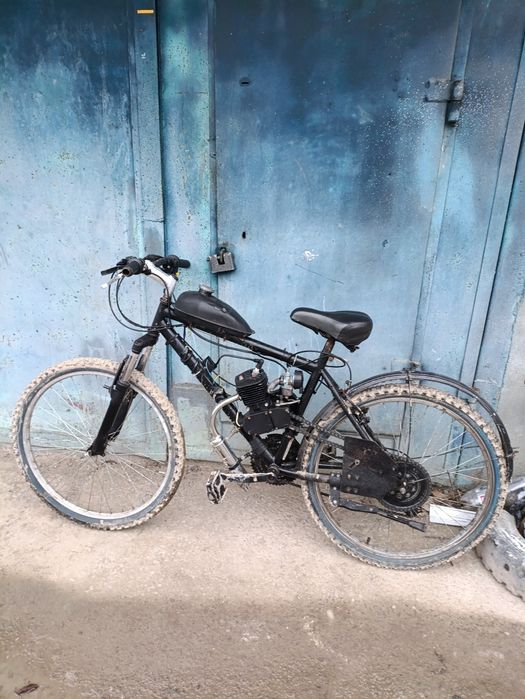 Продам дирчик на ходу сів поїхав !  Мотор  80 кубів новий