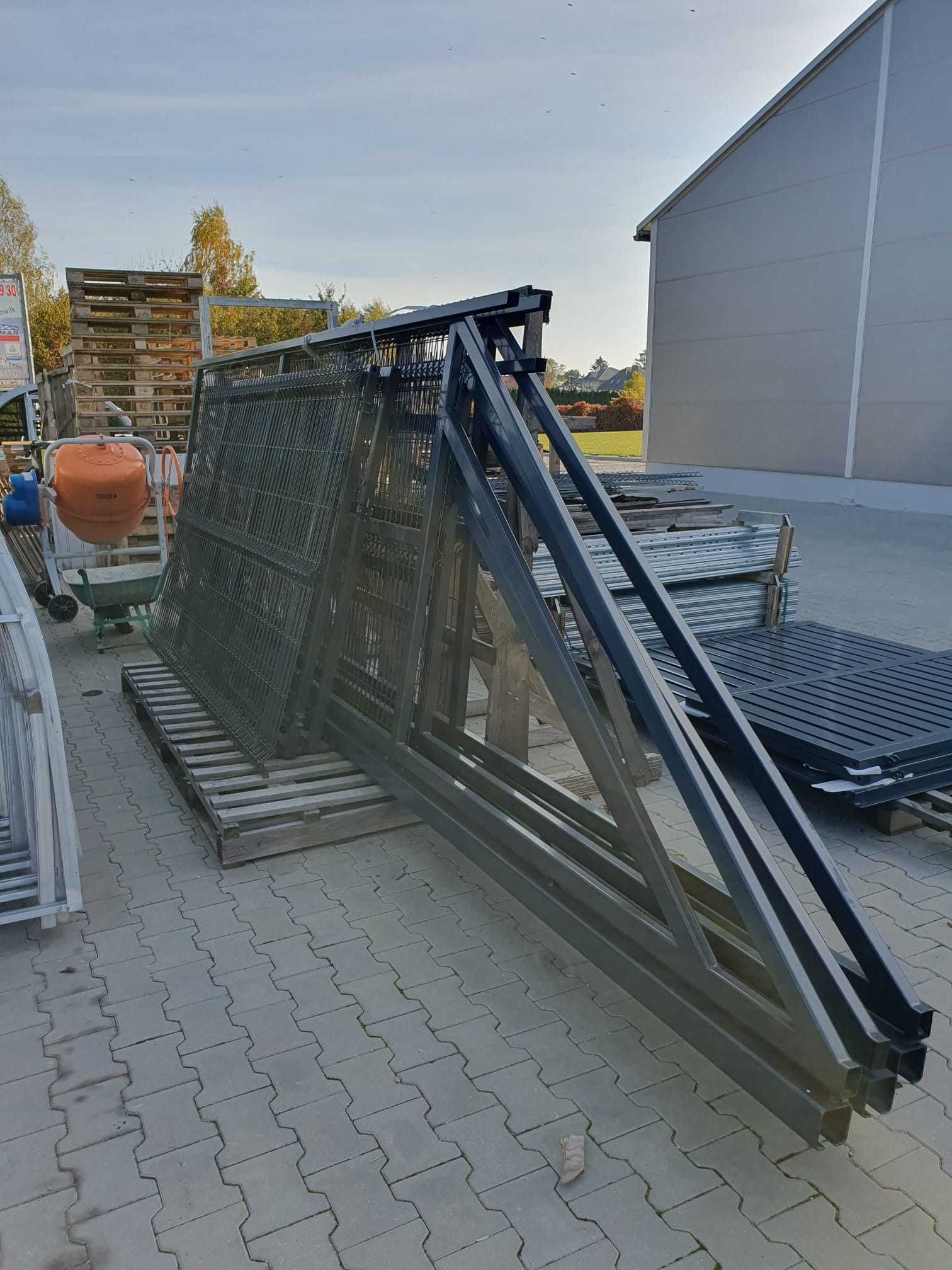 Brama przesuwna panelowa 4m RAL7016 - komplet od ręki