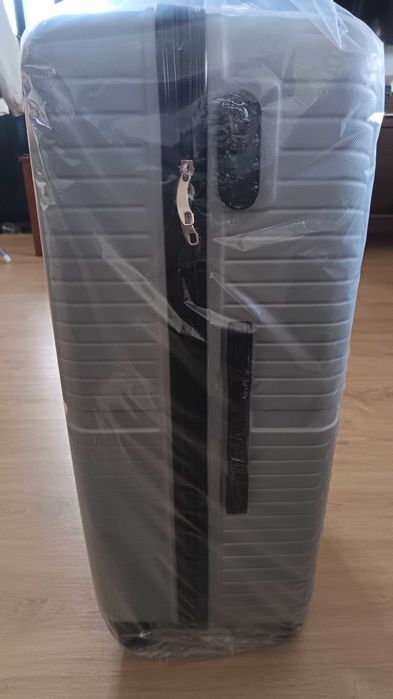 Mala nova de 23kg pagamento somente em dinheiro