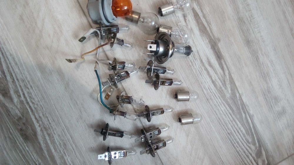 Продам фонарь на солнечих батареях