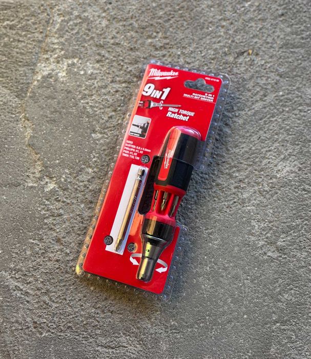 NOWOŚĆ !! Wkrętak grzechotka oryginalna milwaukee + magazynek z bitami