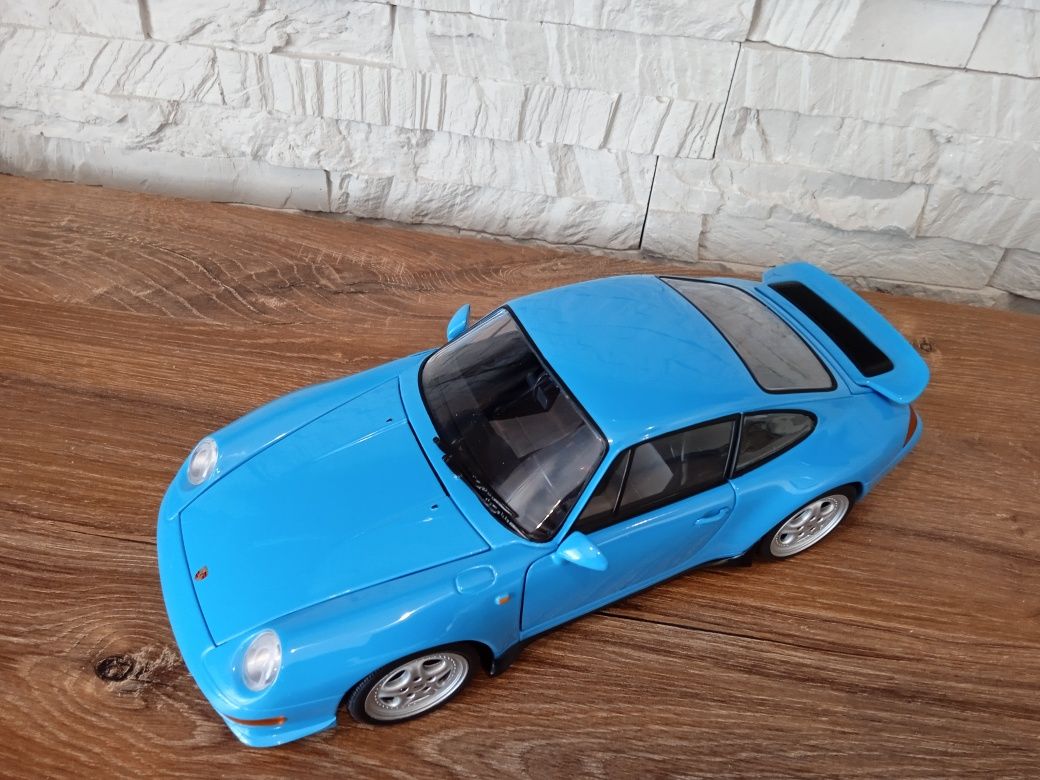 1:18 UT Models Porsche 911 Carrera RS model