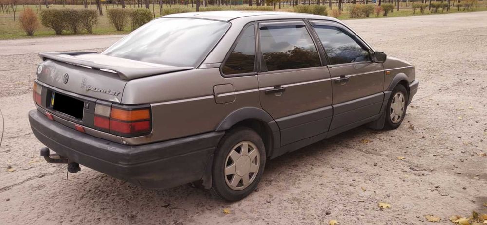 Авто: Passat B3 2E 2.0 1992