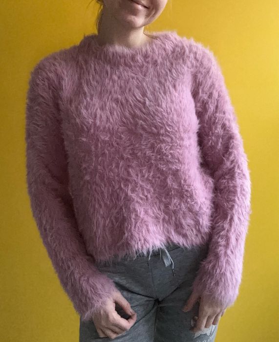 różowy futrzany sweter H&M sweterek futerkowy bluzka XS 34 bluza