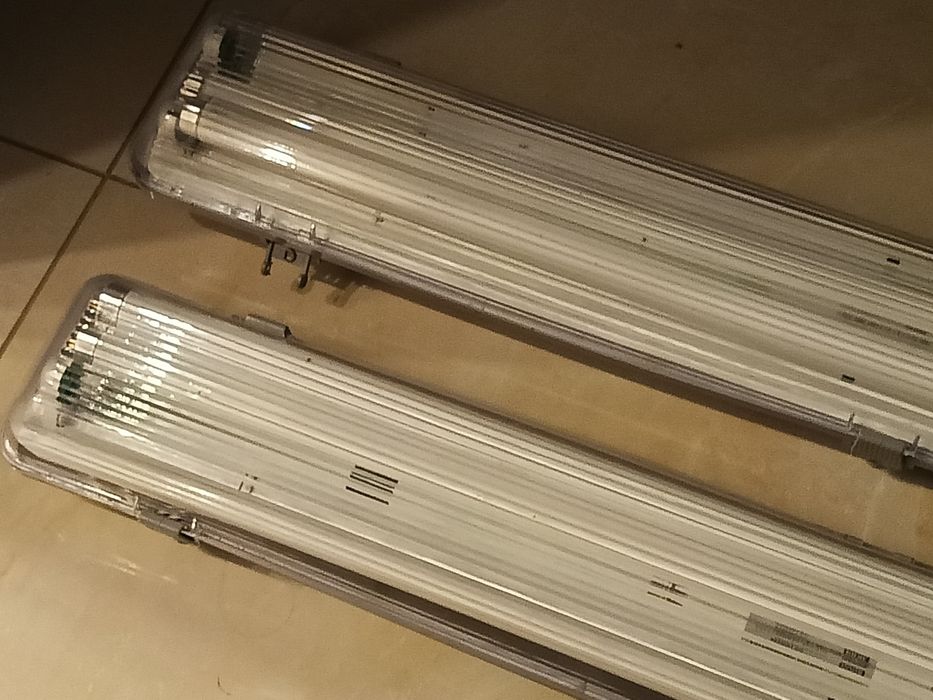 Lampy do garażu lub piwnicy super okazja