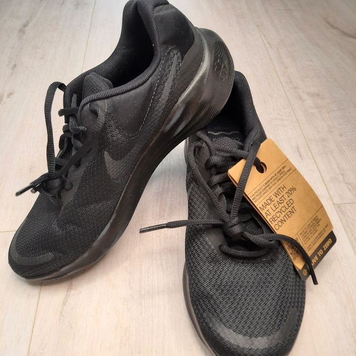 Кросівки Nike Revolution 7 Running Shoes Black FB2208-002