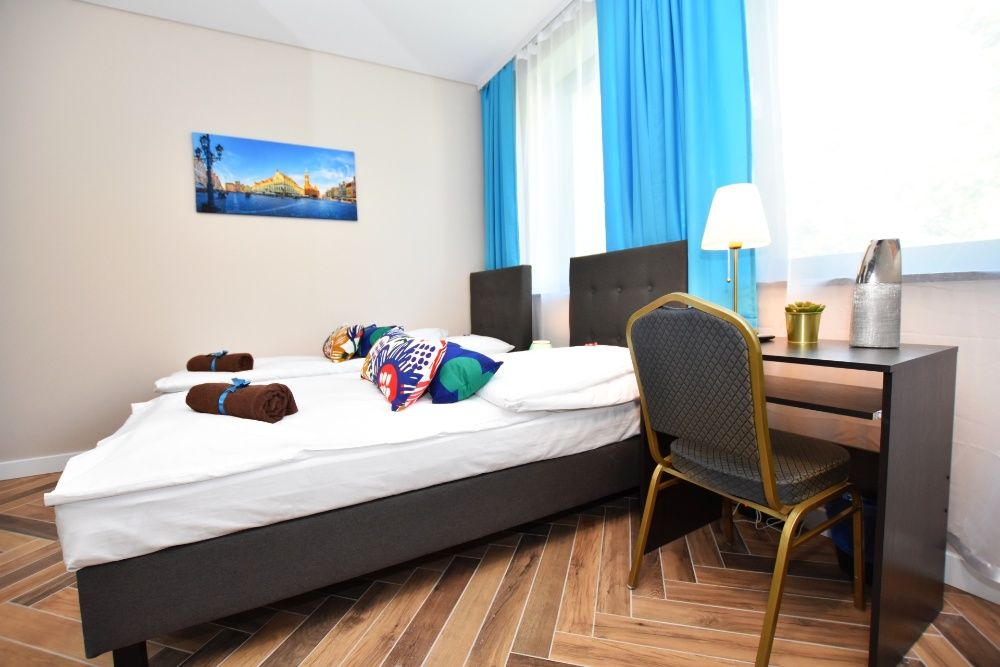 DUKESHOSTEL.pl Wrocław pokoje prywatne i apartamenty 1-6os RYNEK. FVAT