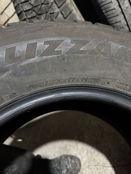 Продам резину Bridgestone 265/65 R17