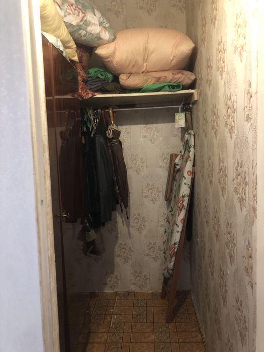 Продам 3 кімнатну квартиру Єськова