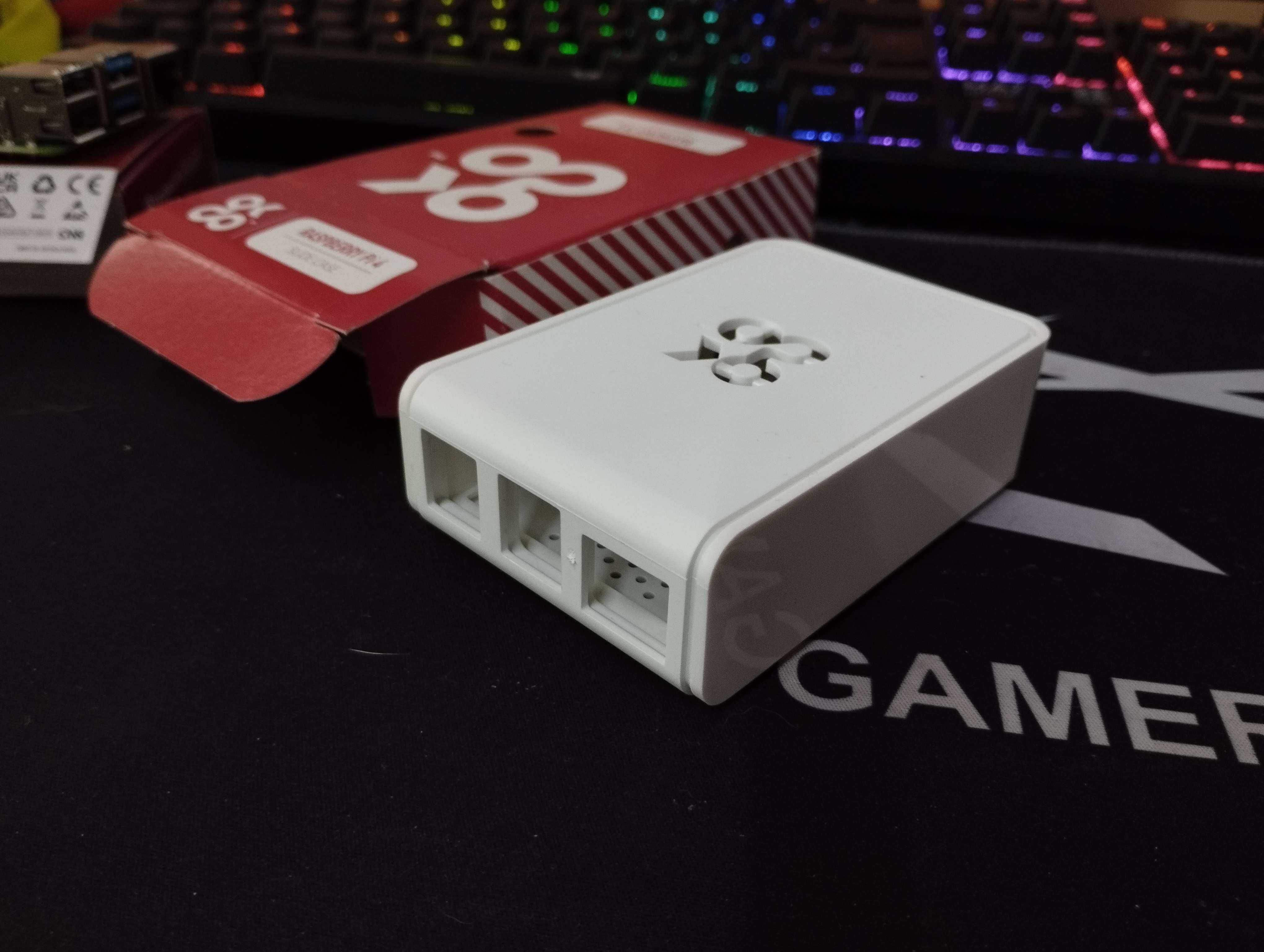 Raspberry PI 4 8GB com caixa, adaptador hdmi e cartão de Memória