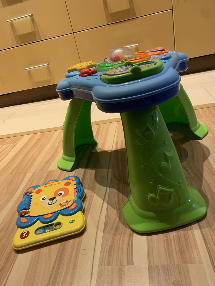 Stolik fisher price i grające lwie zagadki