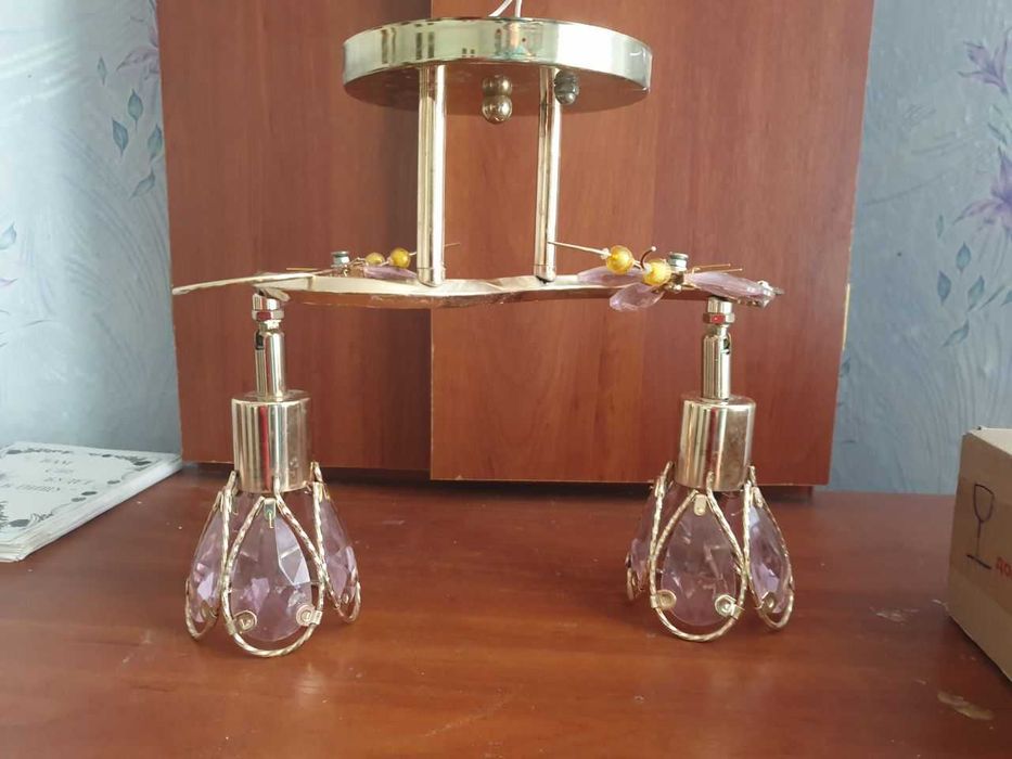 Люстри/світильники стельові