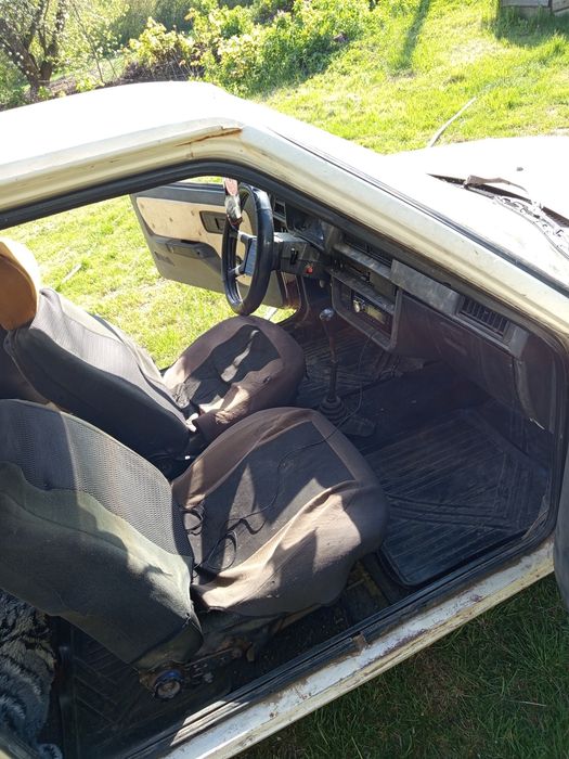 Продам машину Таврія