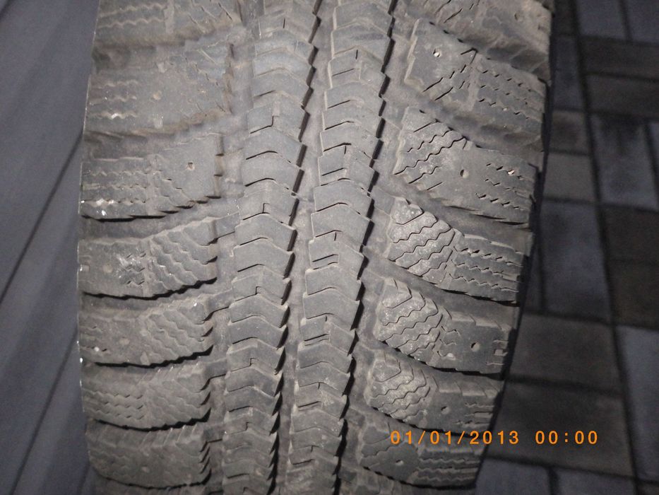 продам резину з дисками