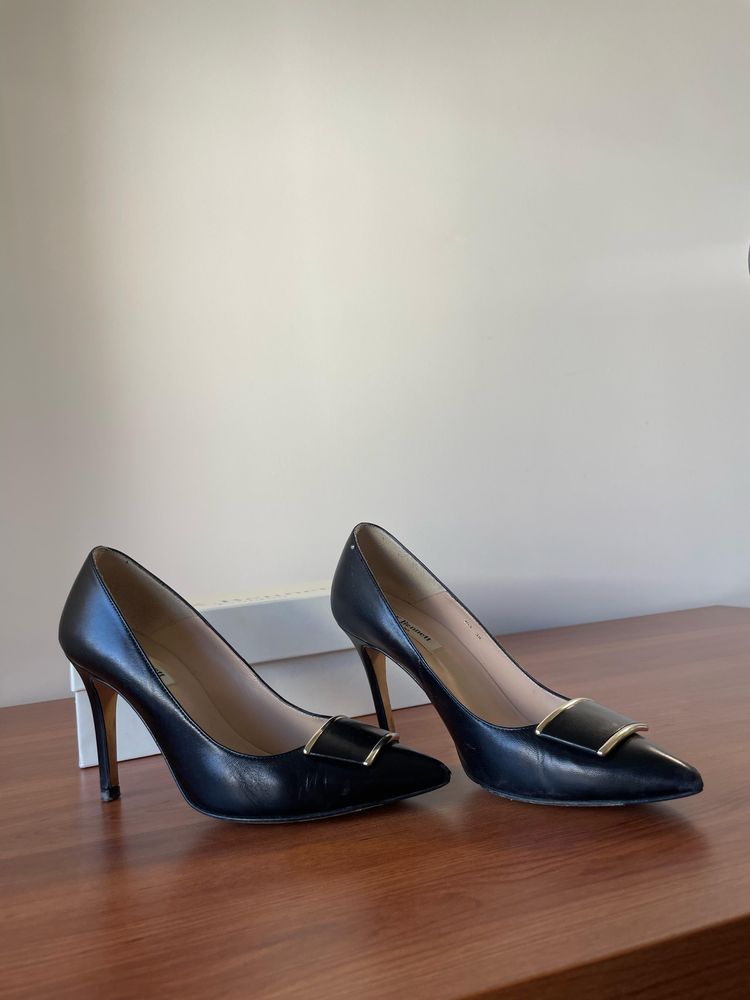 Sapatos LK Bennet