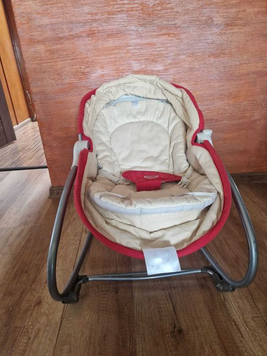 Leżaczek, Bujaczek Tiny Love