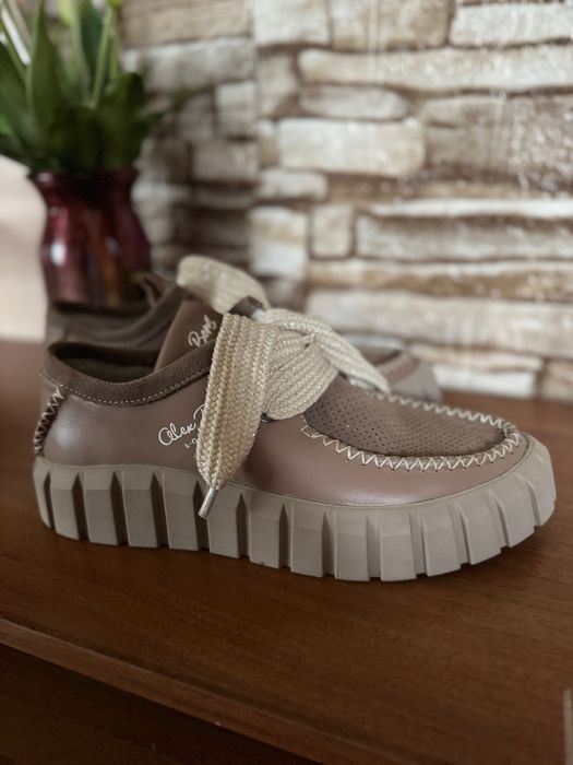 Нові шкіряні лофери