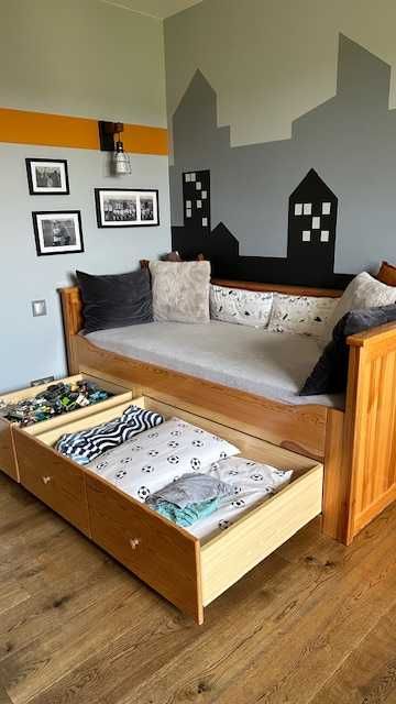 Łóżko młodzieżowe, dziecięce drewniane 212x99 wraz z materacem