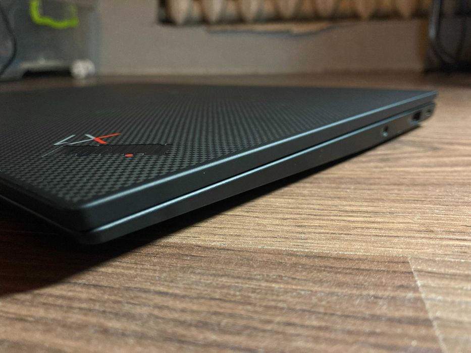 Lenovo ThinkPad X1 Carbon Gen 10/ 32Gb / 1Tb / i7-1270P /IPS FHD touch