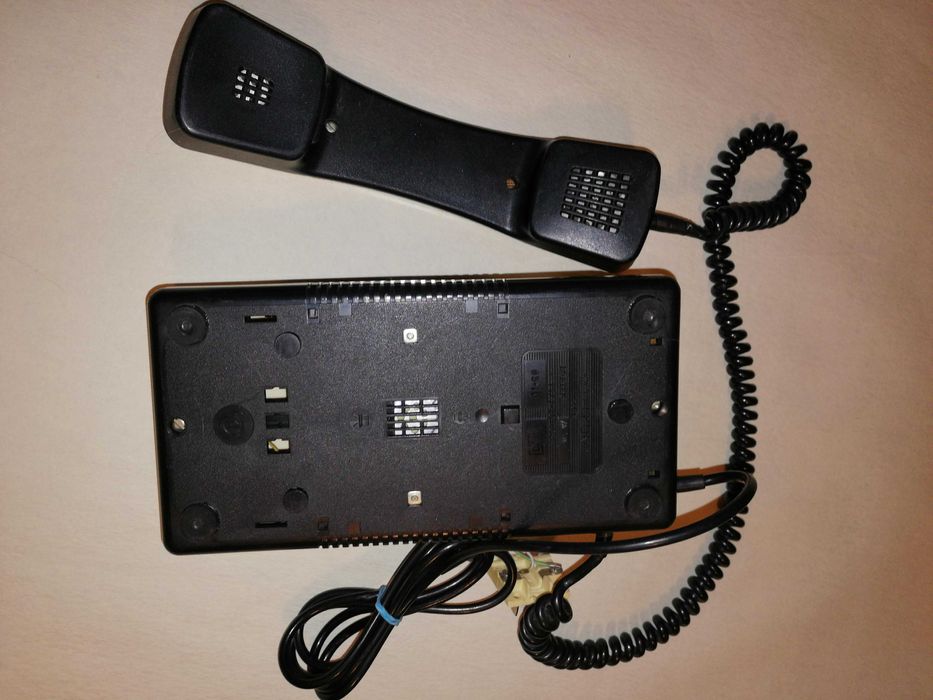 Stary telefon stacjonarny Telkom RWT Bartek T9/J beżowy PRL