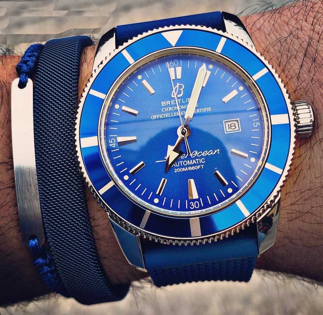 Breitling Superocean блакитний