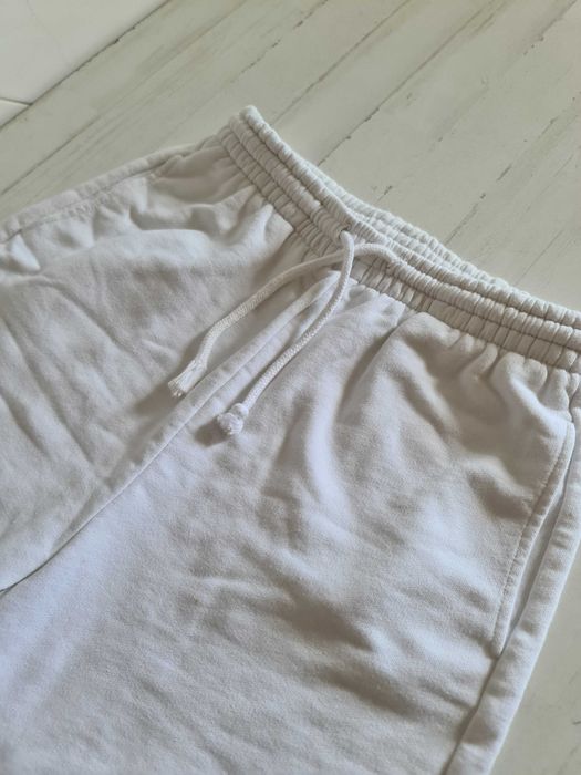 Calções Brancos Casuais Tamanho M Shorts Sports Gym Ginásio Training
