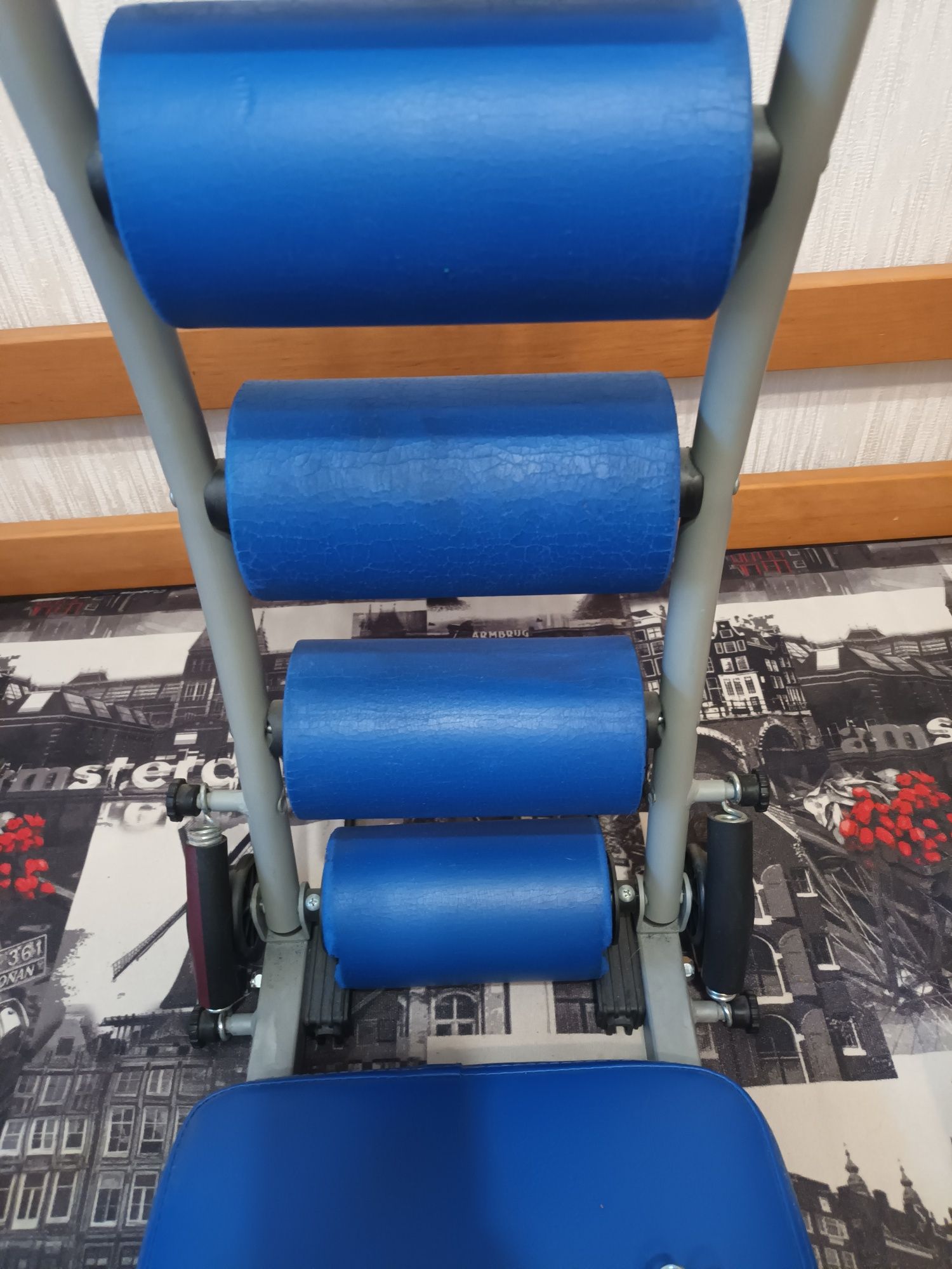 Продам тренажёр  для пресса  AB ROCKET