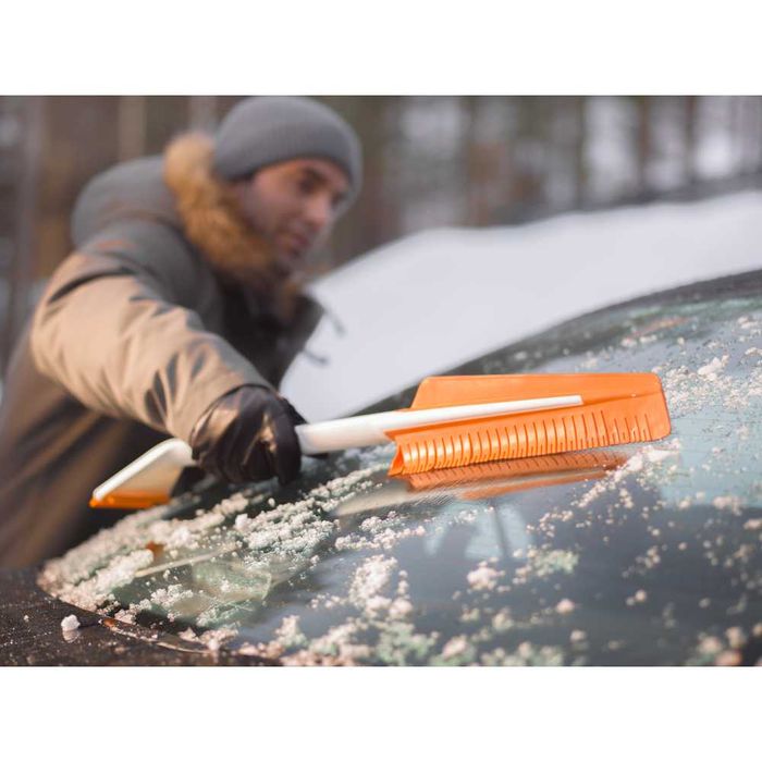 Скребок для льоду і щітки Fiskars Фискарс SnowXpert 143062 (1019352)